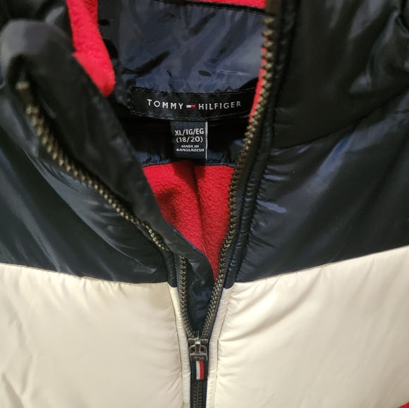 Tommy Hilfiger Bubble Jacket - Picture 4 of 6